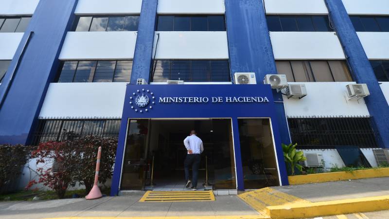 Recaudación fiscal crece $1,560 millones en cinco años, según Hacienda