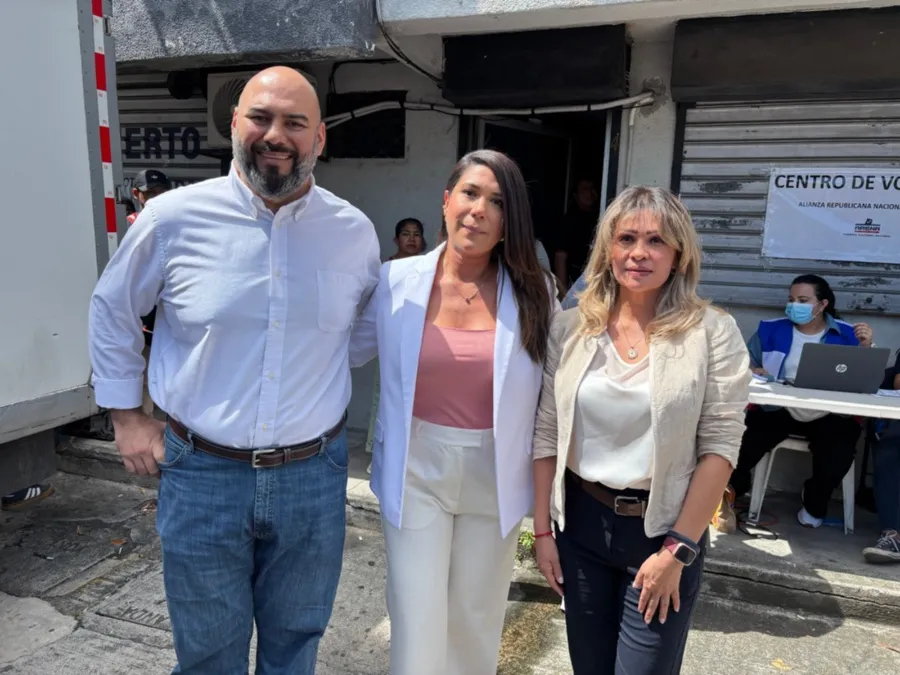 ARENA presenta a Mayteé Iraheta y Verónica Henríquez como fórmula presidencial para 2027