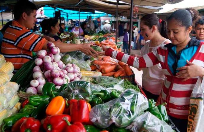 Salario promedio en El Salvador ya no alcanza para cubrir las necesidades básicas de un hogar