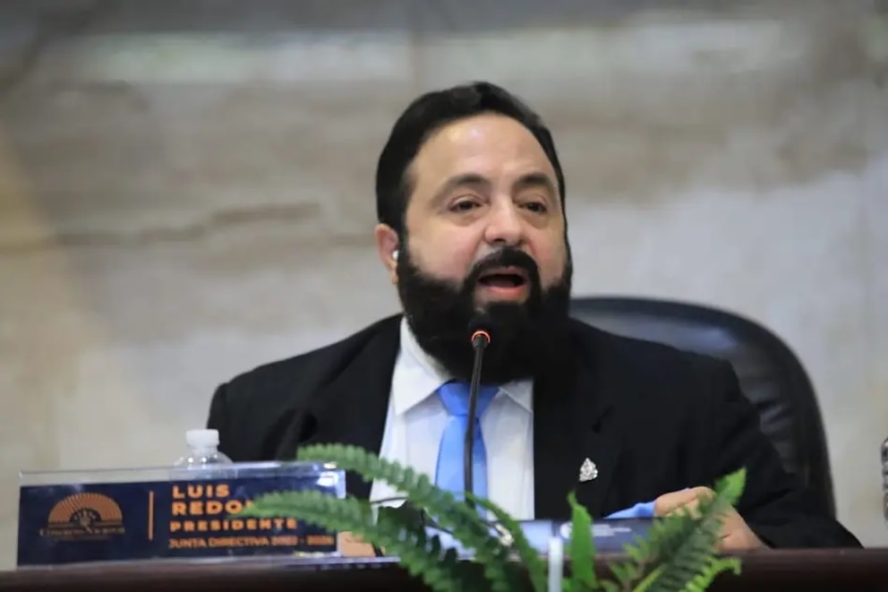 Ordenan captura de Luis Redondo, expresidente del Congreso de Honduras, por cuatro delitos